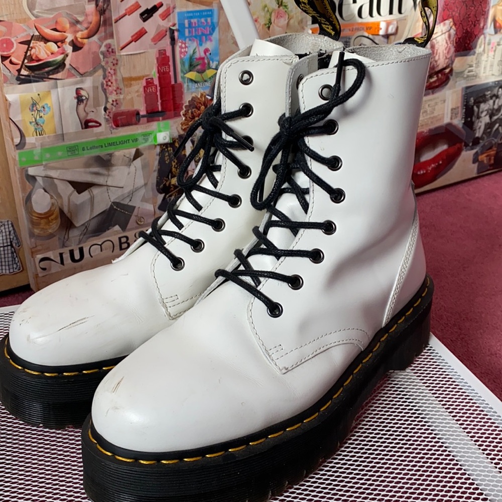 WHITE JADON DOC MARTENS